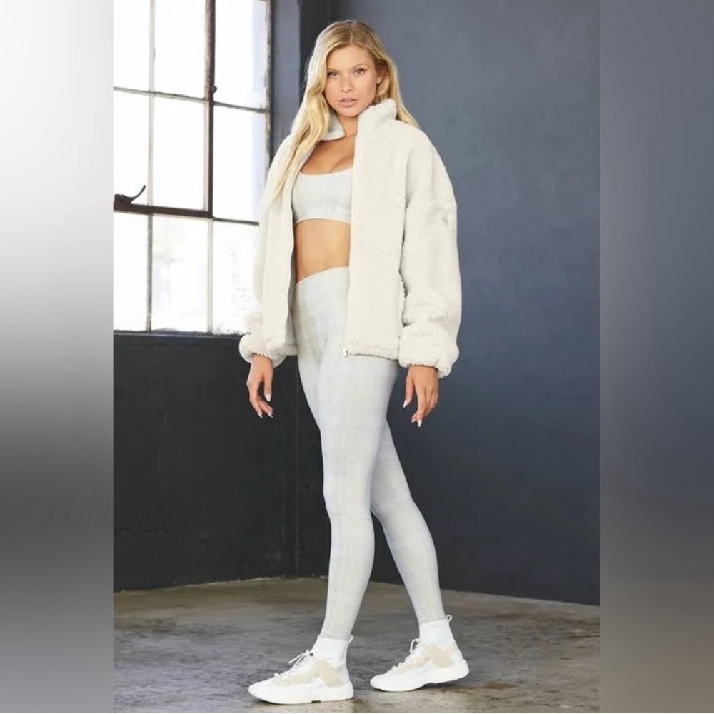 Alo Yoga Legging + Top / High-waist Vapor Plaid